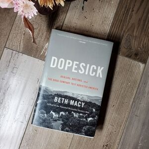 Dopesick: Dealers, Doctors, and the Drug Company that Addicted America EUC